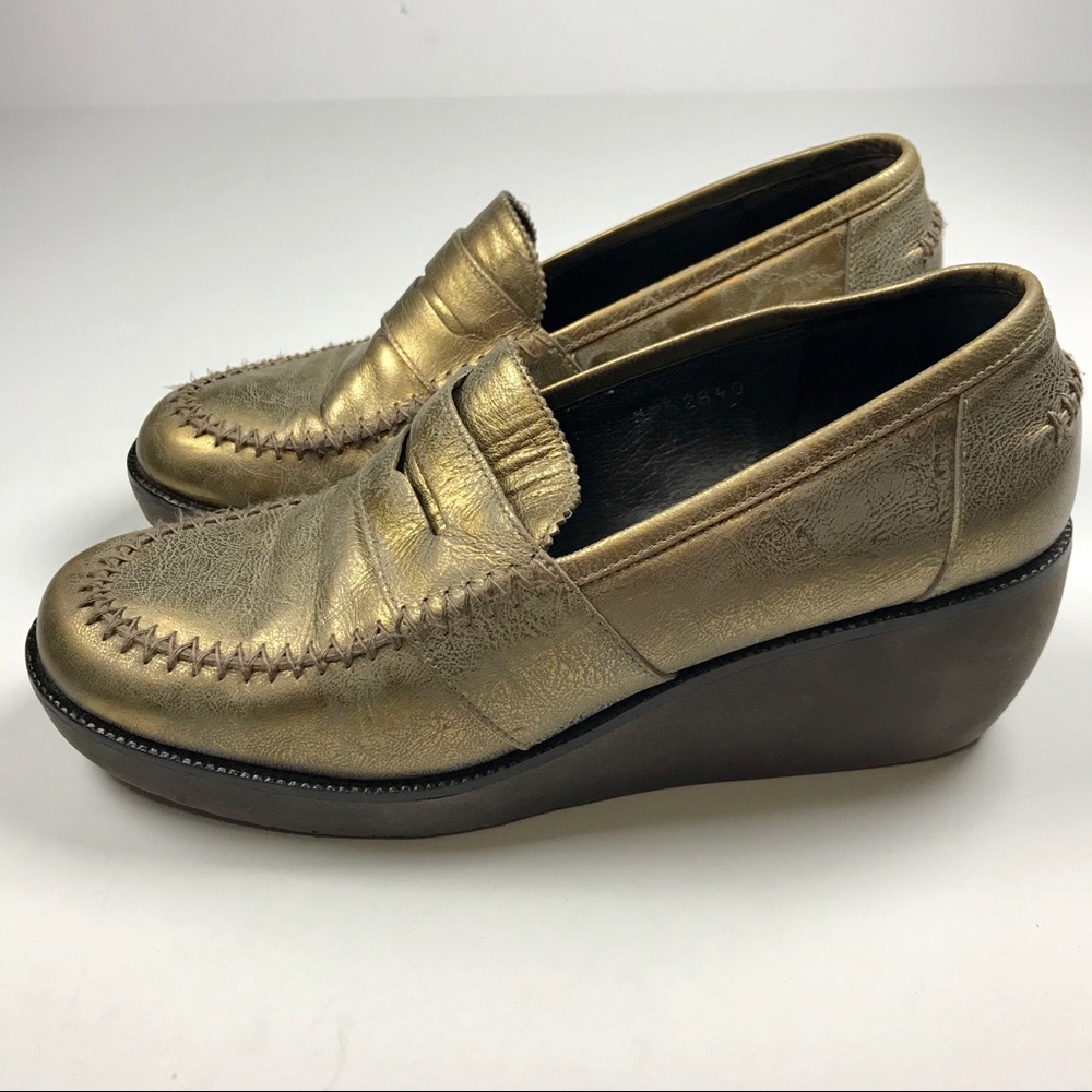 DONALD J PLINER Nia Gold Metallic Wedge Loafers